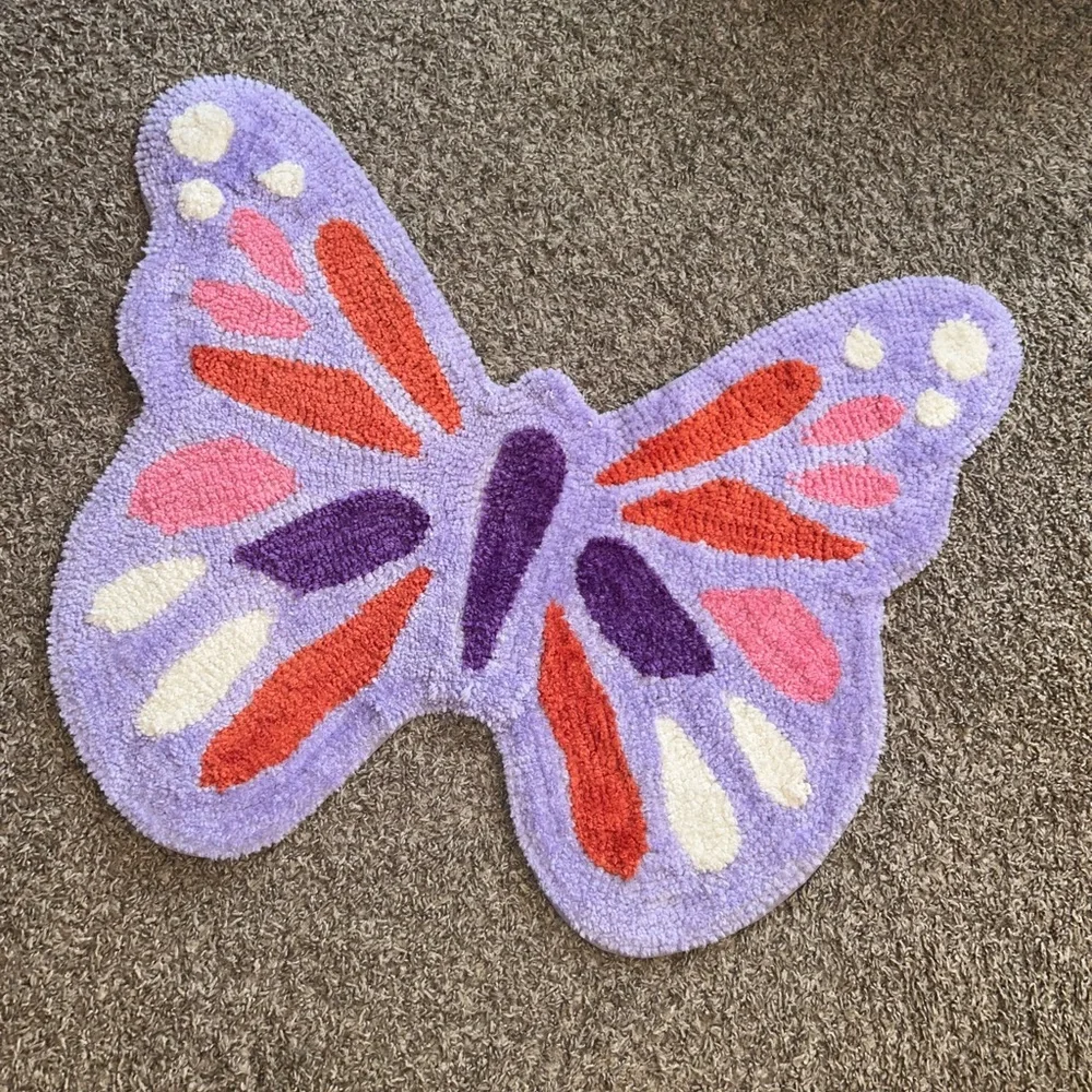 Small Butterfly Rug - Picture 2 of 6